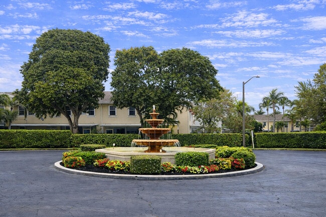 Building Photo - 141 Waterside Dr