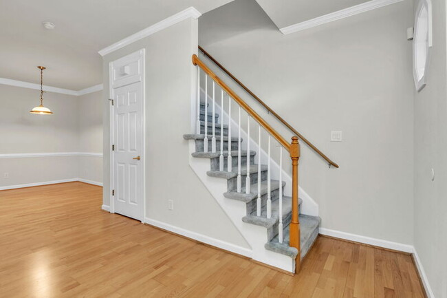 Building Photo - 2019 Soundings Cres Ct