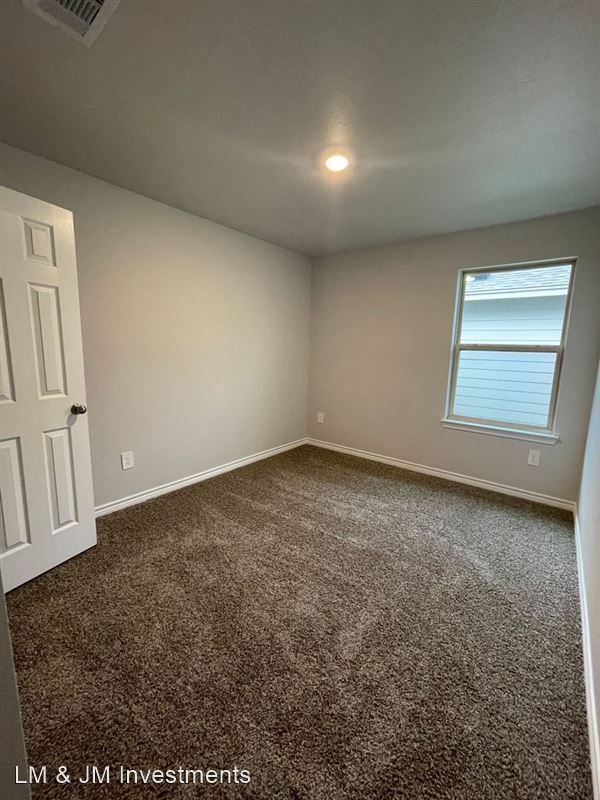 Building Photo - 2317 Restful Ln