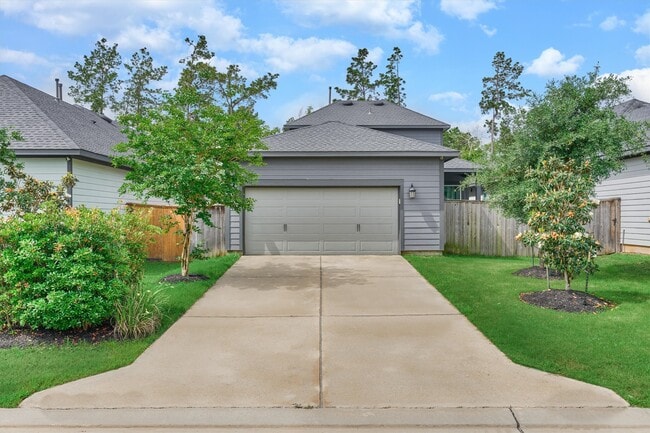 Building Photo - 222 Thistle Dr