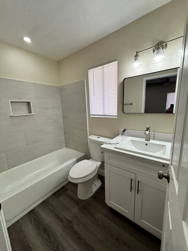 Building Photo - 28166 Via Princesa