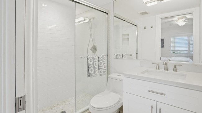 Building Photo - 921 Spanish Cir