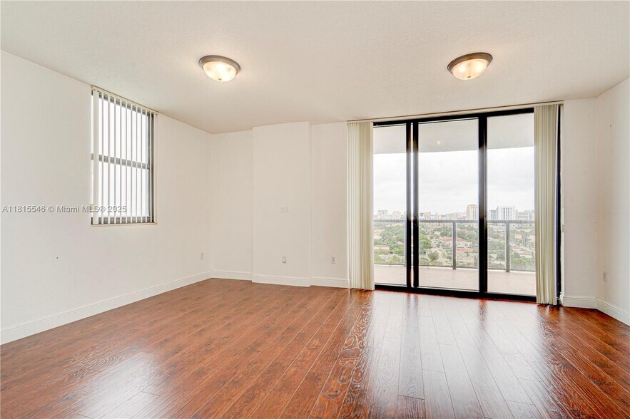 Building Photo - 2301 SW 27th Ave