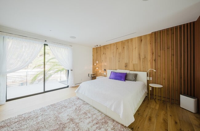 Building Photo - 25879 Chalmers Pl