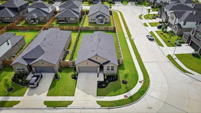 Building Photo - 9710 Rialto Hts Dr