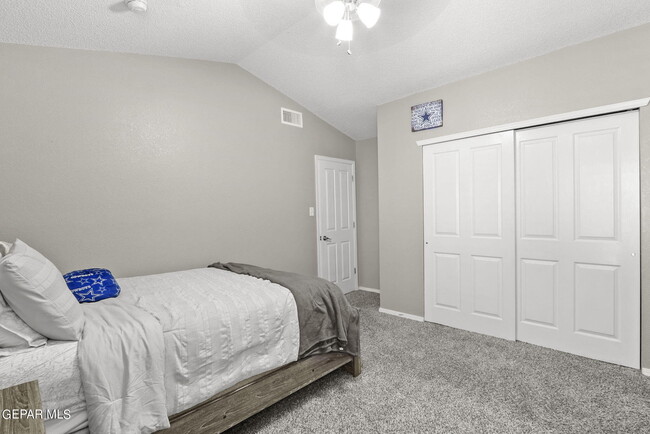 Building Photo - 3017 Tierra Salada Dr