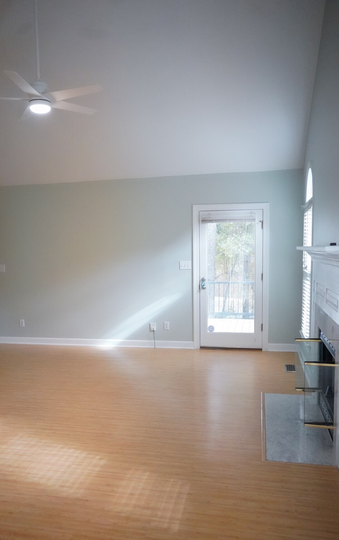 Living Room - 3801 Lake Point Cir
