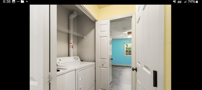 Building Photo - 462 Crosswinds Dr