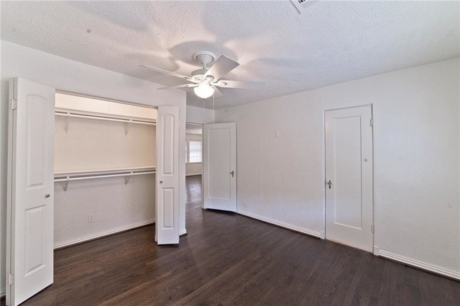 Building Photo - 4422 Emerson Ave