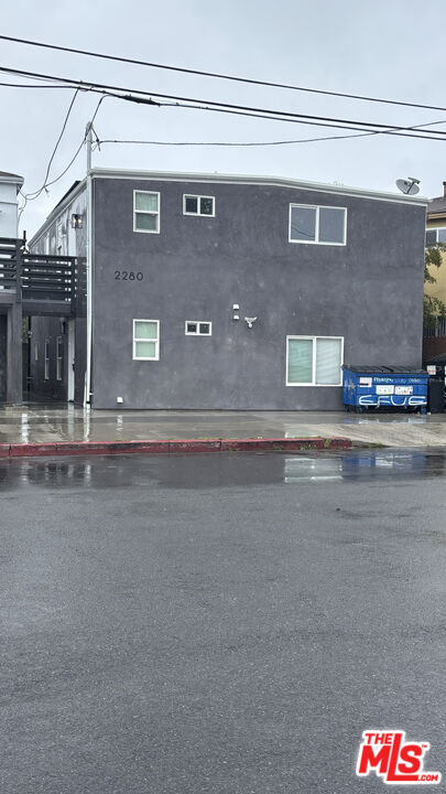 Building Photo - 2280 S Barrington Ave