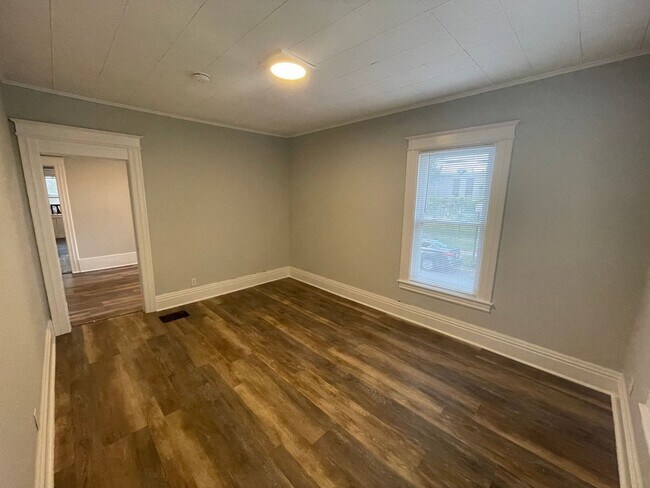 Building Photo - Charming 1BR near the public market