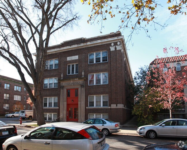 Building Photo - 3252 Girard