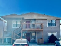 Building Photo - 950 Monterey Way