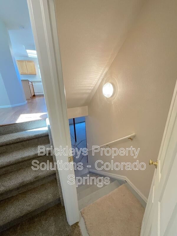 Building Photo - 6112 Chivalry Dr