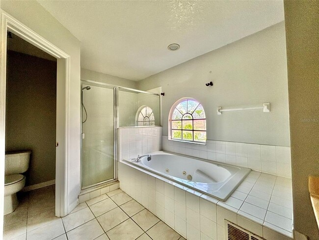 Building Photo - 554 Pinehurst Cove