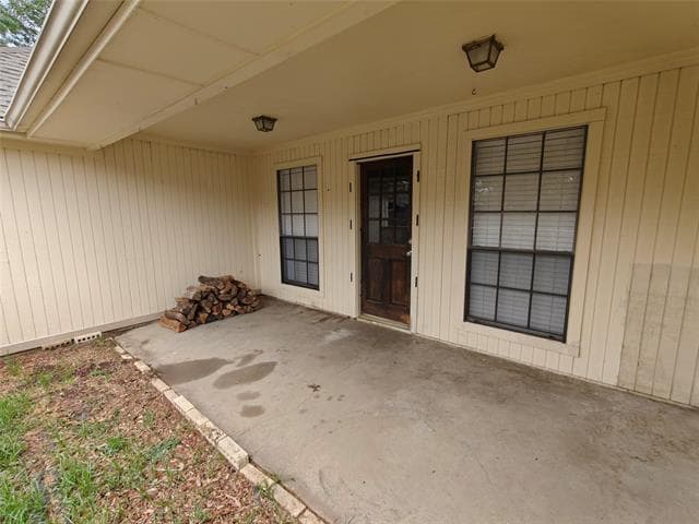 Building Photo - 4108 Mesa Dr