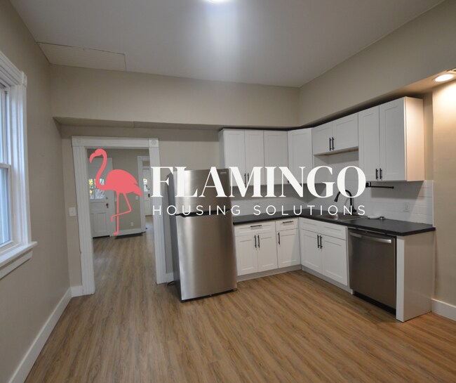 Building Photo - 33 E Babbit St