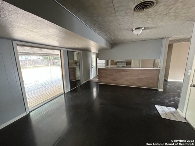 Building Photo - 167 Ave Del Rey