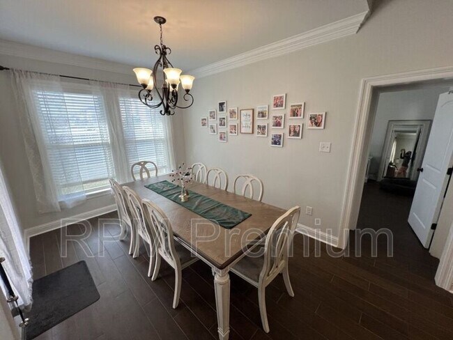 Building Photo - 14401 Sterling Oaks Dr