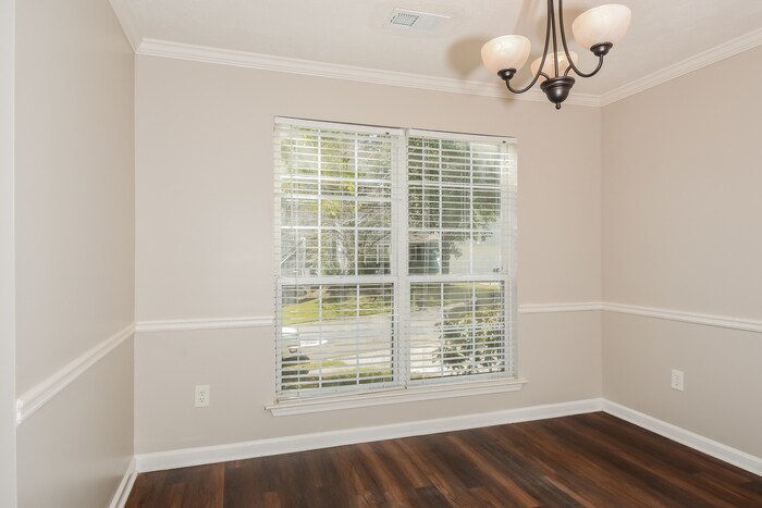 Building Photo - 1350 Ambercrest Way