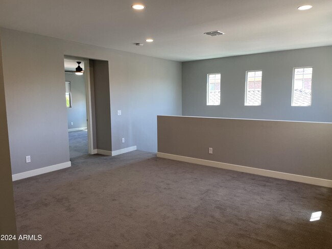 Building Photo - 4624 E Vista Bonita Dr