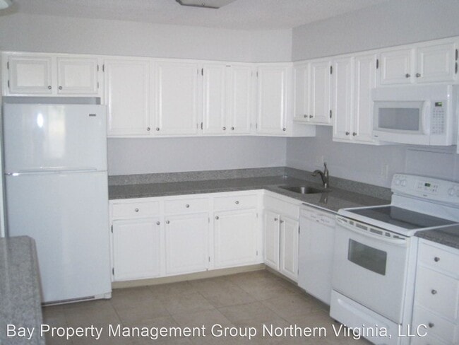 Building Photo - 2 br, 2 bath House - 3713 GEORGE MASON DR ...