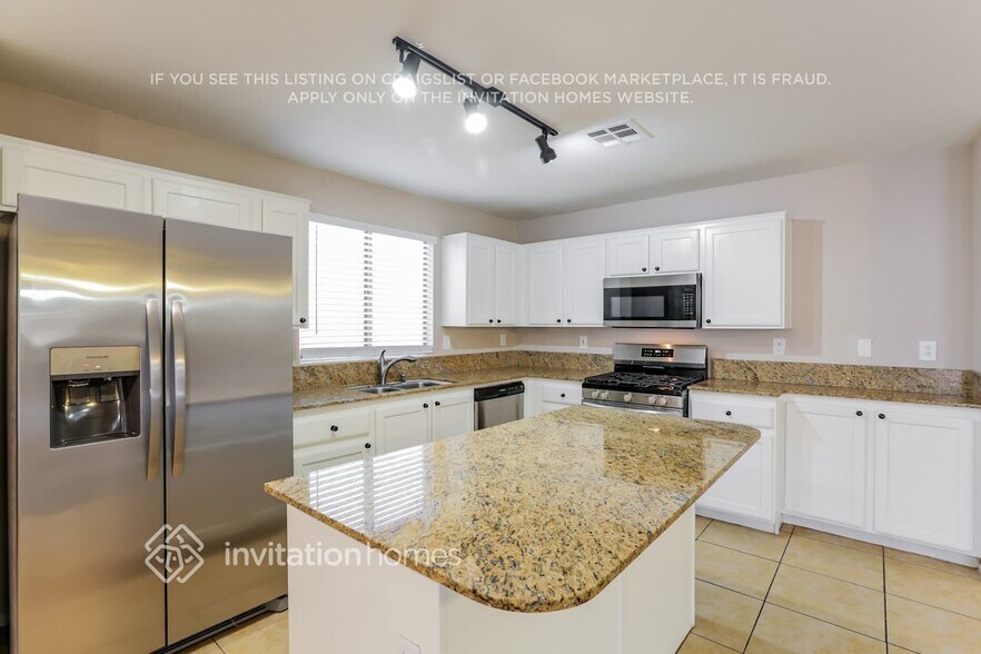 Building Photo - 3905 Meadowlands St