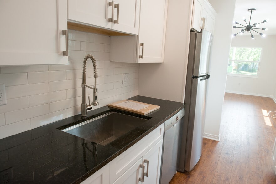 Building Photo - 4302 W North a St