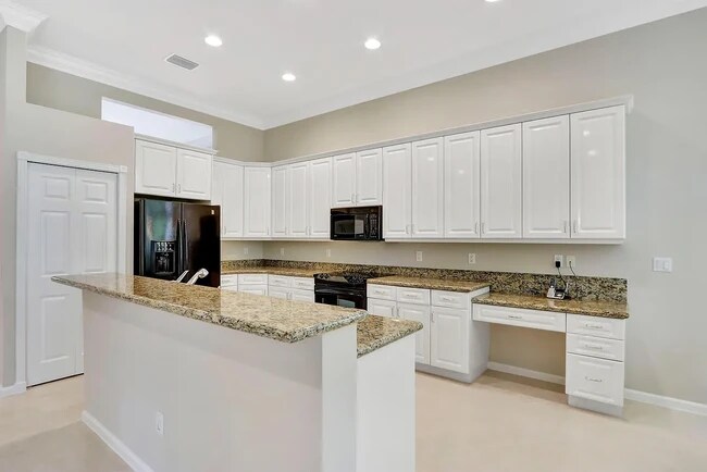 Building Photo - 6599 Capistrano Beach Trail