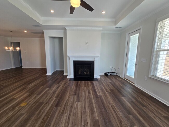 Building Photo - 3 BR/2BA | Newly Renovated Single Family Home | 2-Car Garage Parking | Large backyard| In Carolin...