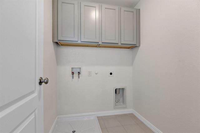 Building Photo - 3737 Malibu Dr