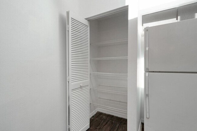 Building Photo - Charming 2BR Condo in Melbourne Beach