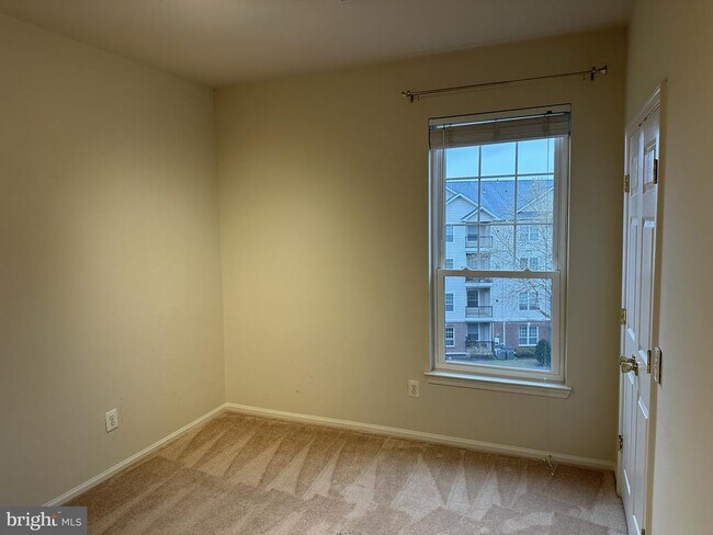 Building Photo - 1550 Spring Gate Dr.