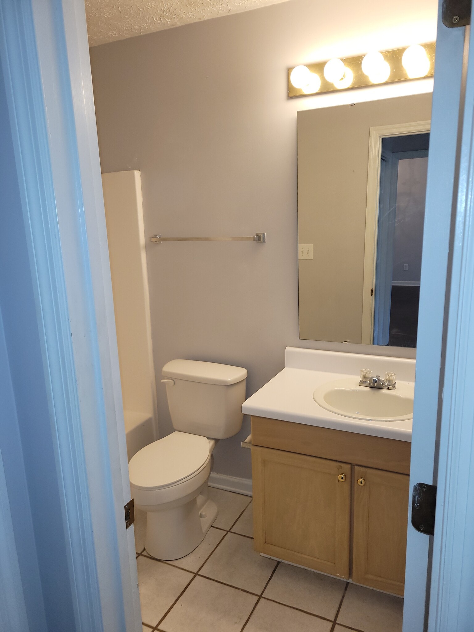 Building Photo - 40B Morrisday Ln