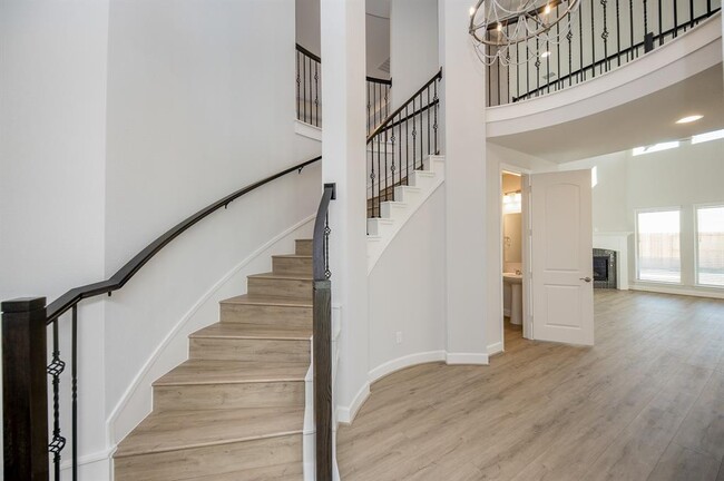 Building Photo - 29819 Breezy Pnes Lp