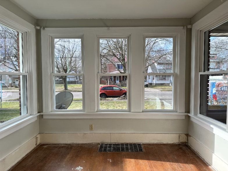 Building Photo - 839 N Howard St