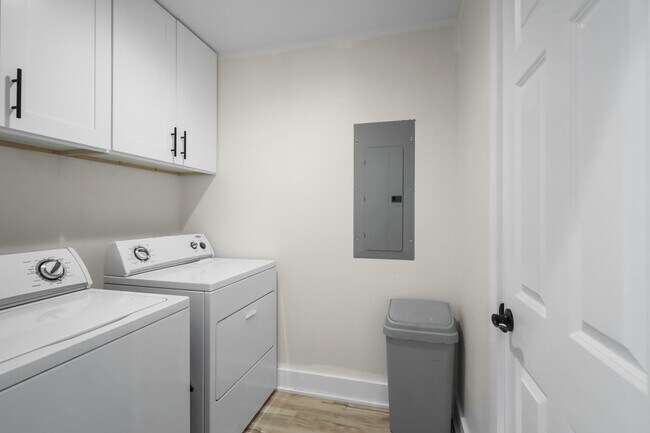 Building Photo - 71 Lafavre Ln