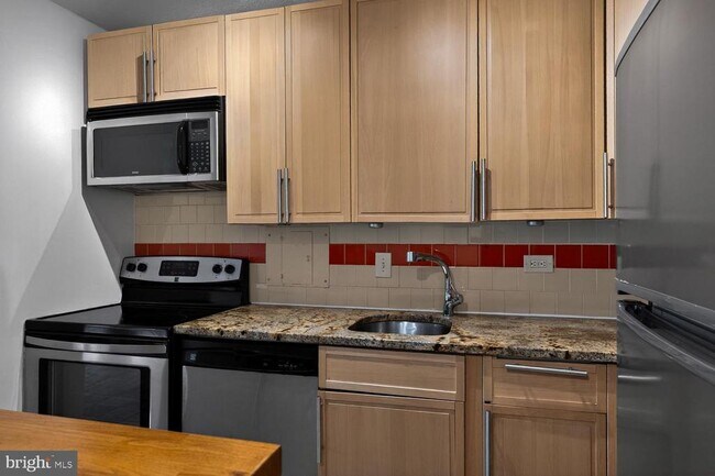 Building Photo - 1311 Delaware Ave SW