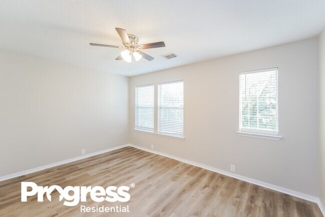 Building Photo - 17506 Hoover Gardens Dr