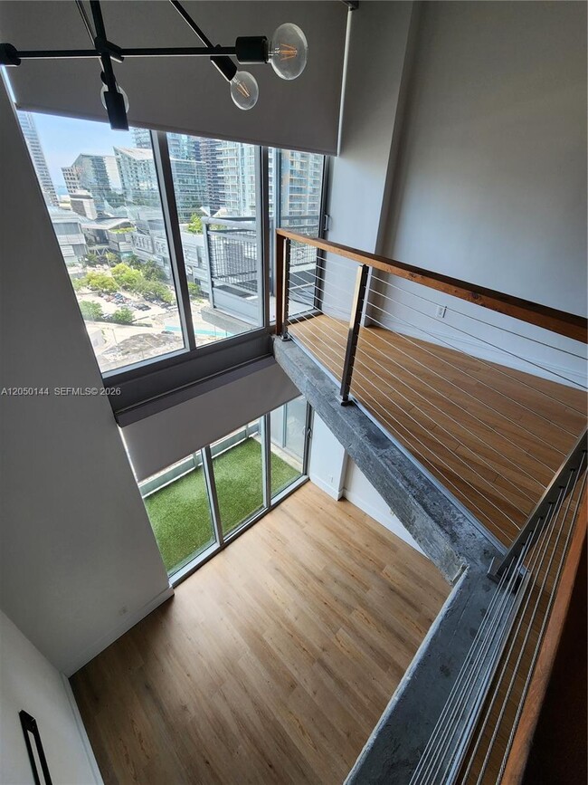 Building Photo - 690 SW 1st Ct