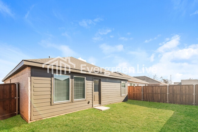 Building Photo - 2012 Sulky Ln