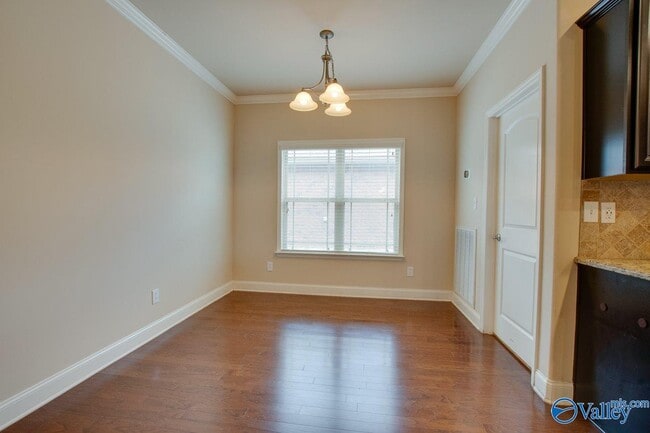 Building Photo - 407 E Mossyleaf Dr SW