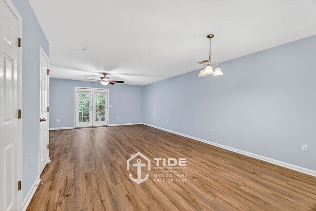 Building Photo - Townhome Living on Daniel Island