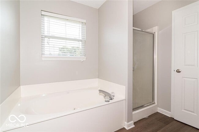 Building Photo - 11817 Shady Meadow Pl