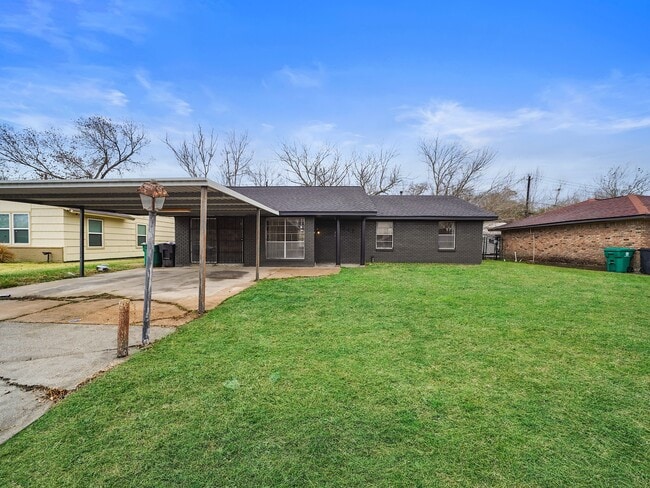 Building Photo - 9347 Clearway Dr