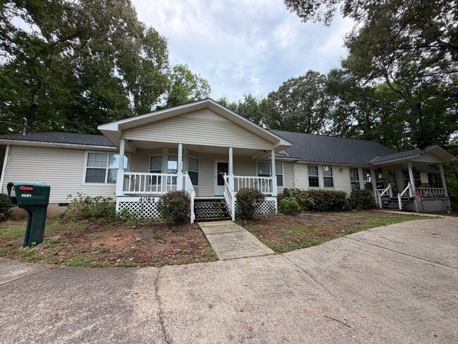 Building Photo - 4084 Friendship Rd