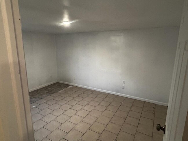 Building Photo - 509 N Wildwood Blvd