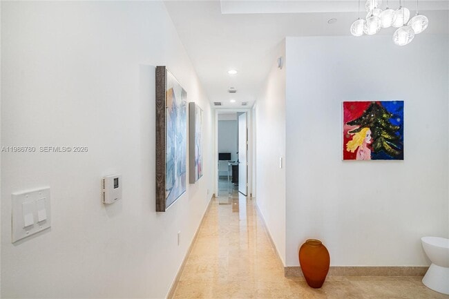 Building Photo - 16001 Collins Ave