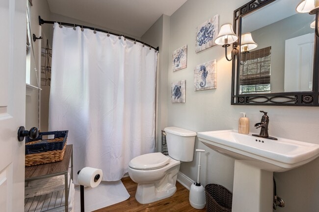 Building Photo - 2633 Bay Grove Rd