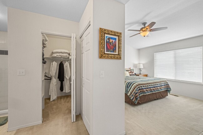 Building Photo - FURNISHED or unfurnished - 3 bed 3 bath Gated Highlands Ranch Home!